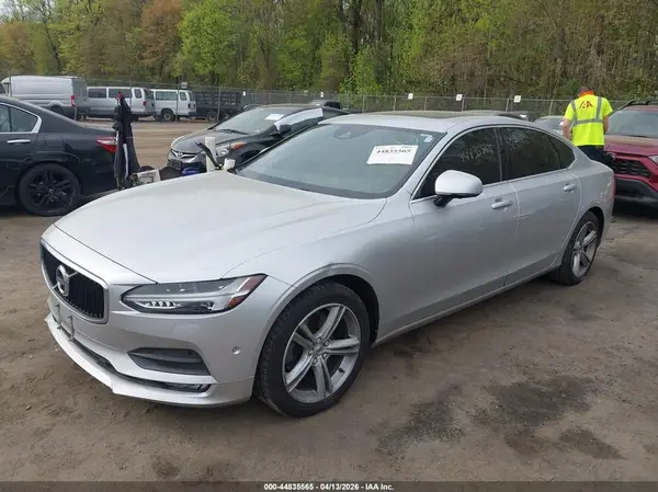 LVY982AK4JP016294 2018 VOLVO S90 - Image 2