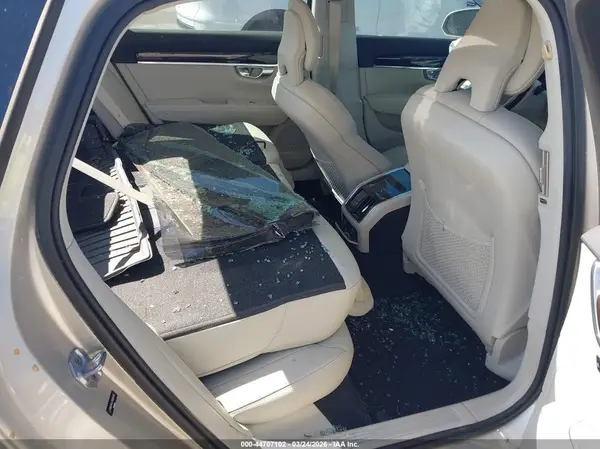 LVY982AK5JP026428 2018 VOLVO S90 - Image 8