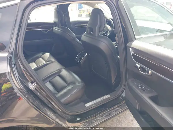 LVY982AK5JP038255 2018 VOLVO S90 - Image 8