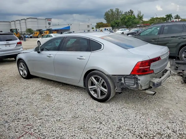 LVY982AK6JP022114 2018 VOLVO S90 - Image 2