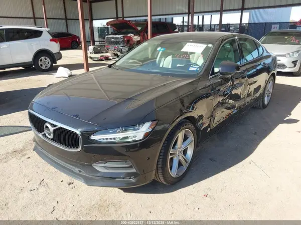 LVY982AK7JP020906 2018 VOLVO S90 - Image 2