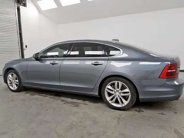LVY982AK7JP036460 2018 VOLVO S90 - Image 2