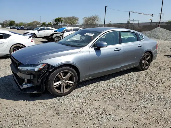 LVY982AK8JP023104 2018 VOLVO S90 - Image 1