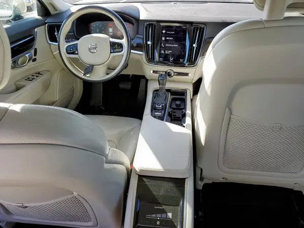 LVY982AK8JP023703 2018 VOLVO S90 - Image 8