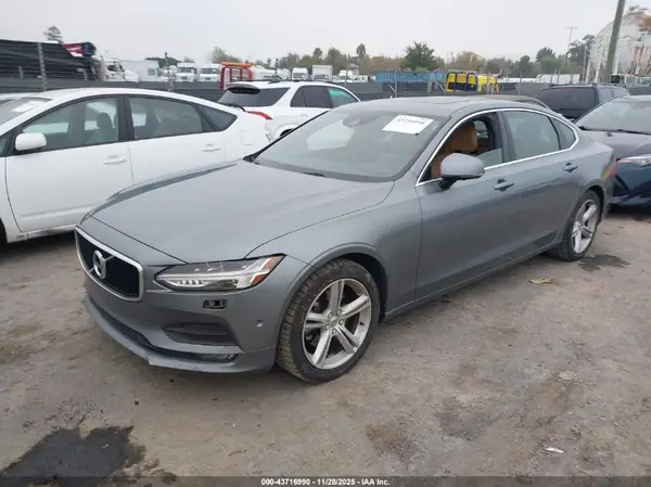 LVY982AK8JP024298 2018 VOLVO S90 - Image 2
