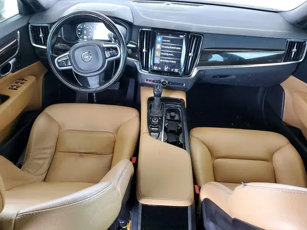 LVY982AK8JP028559 2018 VOLVO S90 - Image 8