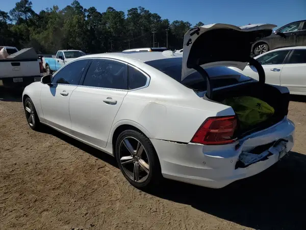 LVY982AK9JP015951 2018 VOLVO S90 - Image 2