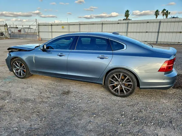 LVY982AKXJP008314 2018 VOLVO S90 - Image 2