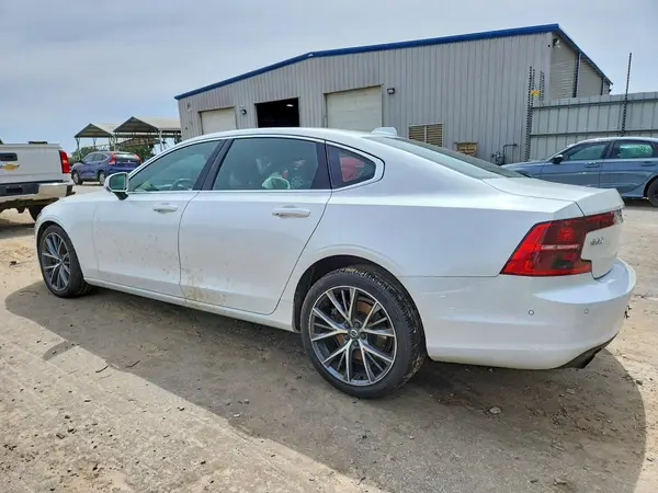 LVY982AKXJP018079 2018 VOLVO S90 - Image 2