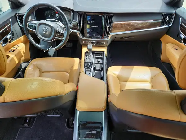 LVY982AKXJP018079 2018 VOLVO S90 - Image 8