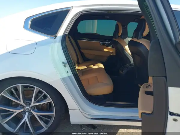 LVY982AKXJP024576 2018 VOLVO S90 - Image 8