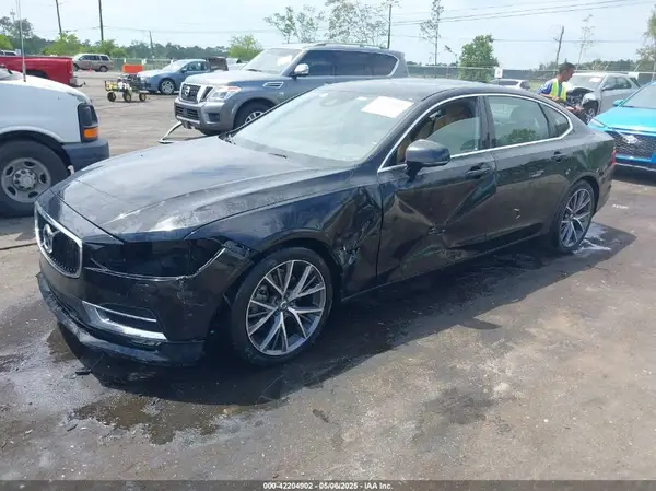 LVY982AKXJP032631 2018 VOLVO S90 - Image 2
