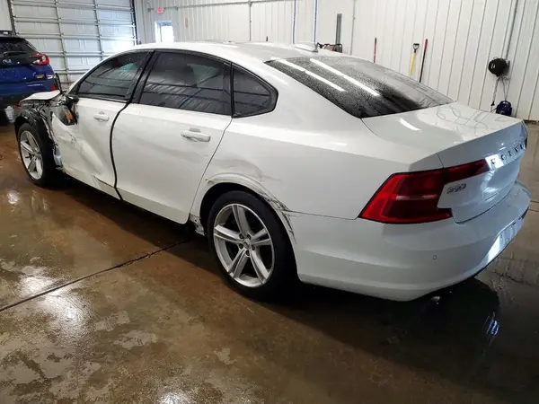 LVY982MK0JP021374 2018 VOLVO S90 - Image 2