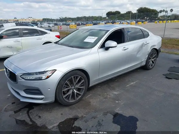 LVY982MK0JP034061 2018 VOLVO S90 - Image 2