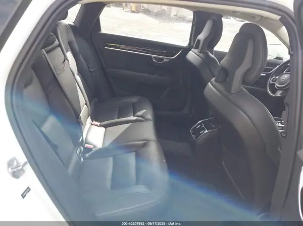 LVY982MK1JP018886 2018 VOLVO S90 - Image 8