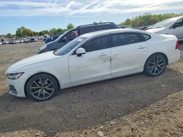 LVY982MK1JP025918 2018 VOLVO S90 - Image 1