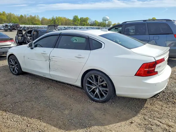 LVY982MK1JP025918 2018 VOLVO S90 - Image 2