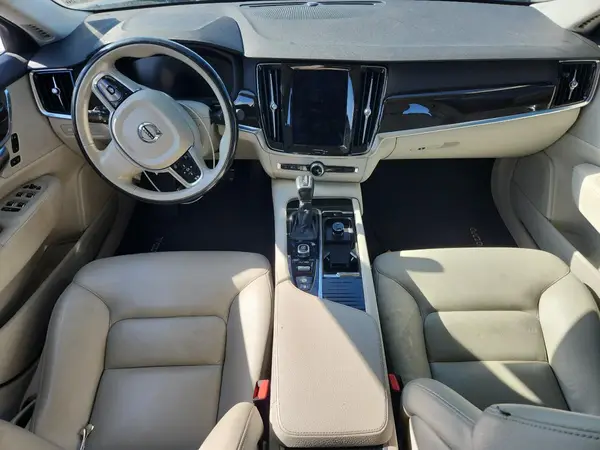 LVY982MK1JP027362 2018 VOLVO S90 - Image 8