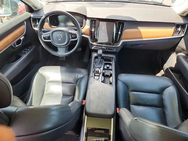 LVY982MK1JP038510 2018 VOLVO S90 - Image 8