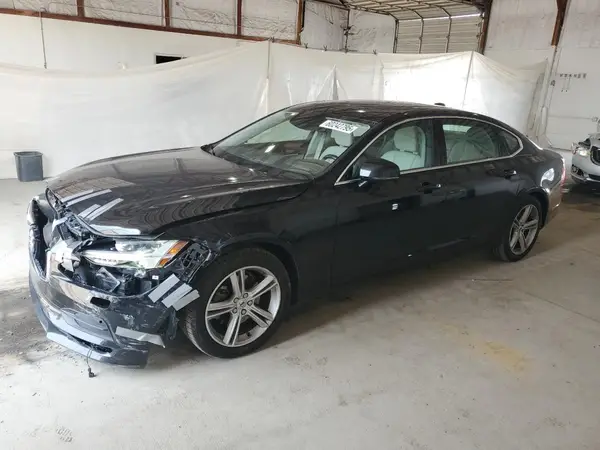 LVY982MK2JP015821 2018 VOLVO S90 - Image 1