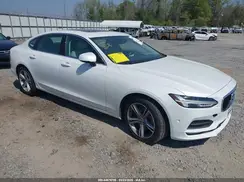 LVY982MK2JP021425 2018 VOLVO S90