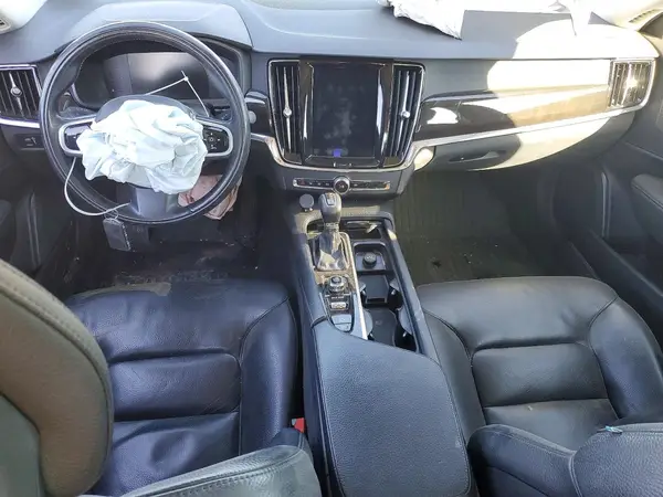 LVY982MK2JP035289 2018 VOLVO S90 - Image 8