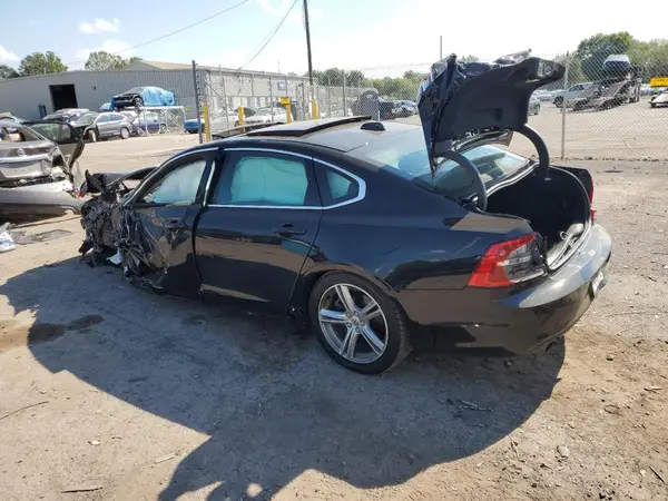 LVY982MK2JP035857 2018 VOLVO S90 - Image 2