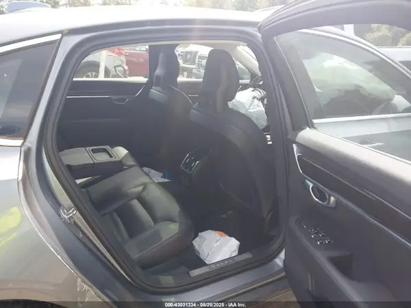 LVY982MK3JP008523 2018 VOLVO S90 - Image 8