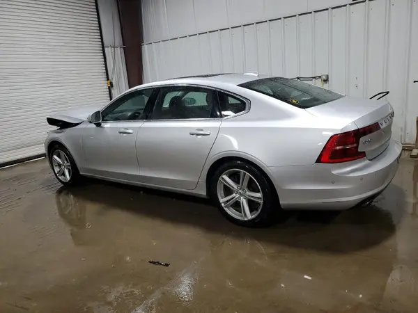 LVY982MK3JP021028 2018 VOLVO S90 - Image 2