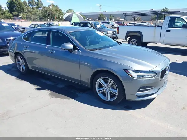 LVY982MK3JP025063 2018 VOLVO S90 - Image 1