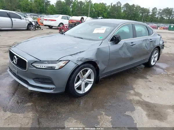 LVY982MK3JP025662 2018 VOLVO S90 - Image 2