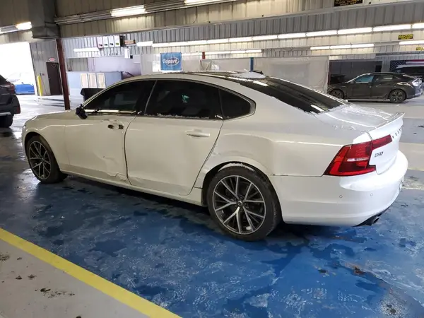 LVY982MK3JP036452 2018 VOLVO S90 - Image 2