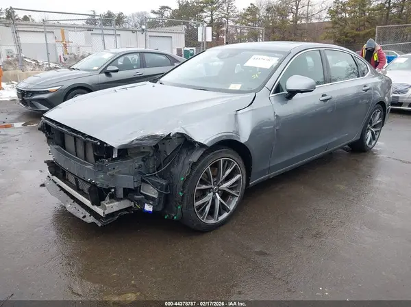 LVY982MK3JP038508 2018 VOLVO S90 - Image 2