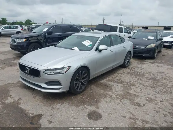 LVY982MK4JP007252 2018 VOLVO S90 - Image 2