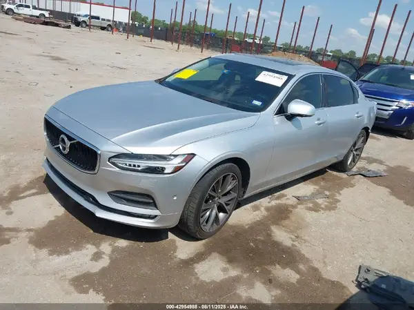 LVY982MK4JP008210 2018 VOLVO S90 - Image 2
