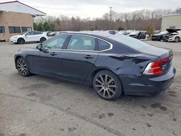 LVY982MK4JP036055 2018 VOLVO S90 - Image 2