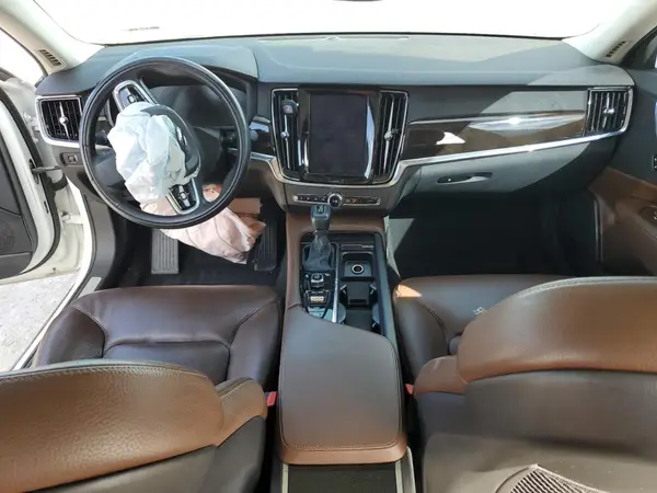 LVY982MK5JP018647 2018 VOLVO S90 - Image 8