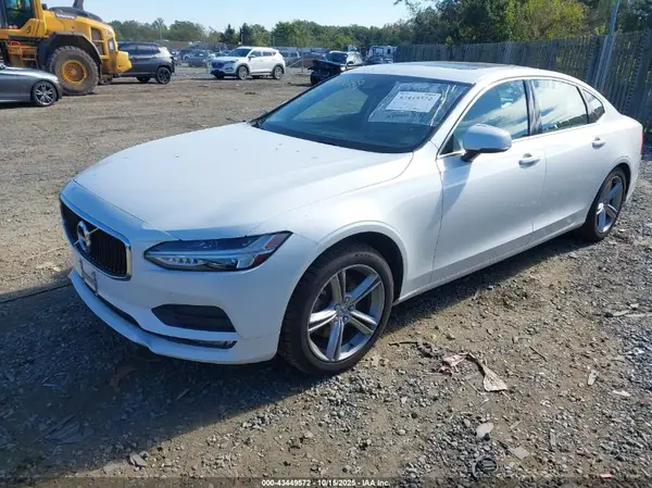LVY982MK5JP028966 2018 VOLVO S90 - Image 2