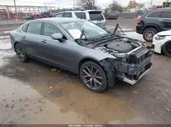 LVY982MK5JP031138 2018 VOLVO S90