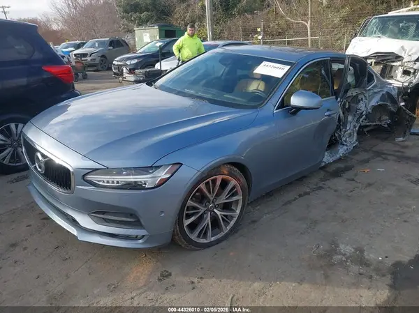 LVY982MK5JP035481 2018 VOLVO S90 - Image 2