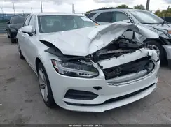 LVY982MK5JP039398 2018 VOLVO S90