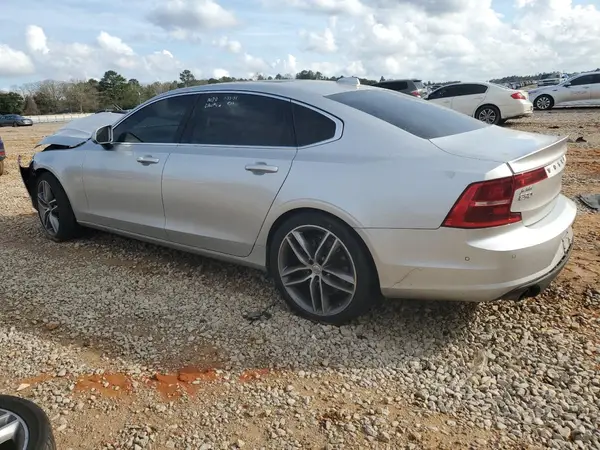 LVY982MK6JP028748 2018 VOLVO S90 - Image 2