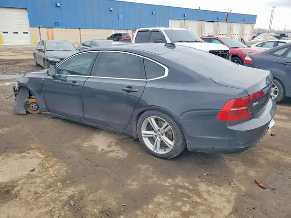 LVY982MK7JP015958 2018 VOLVO S90 - Image 2