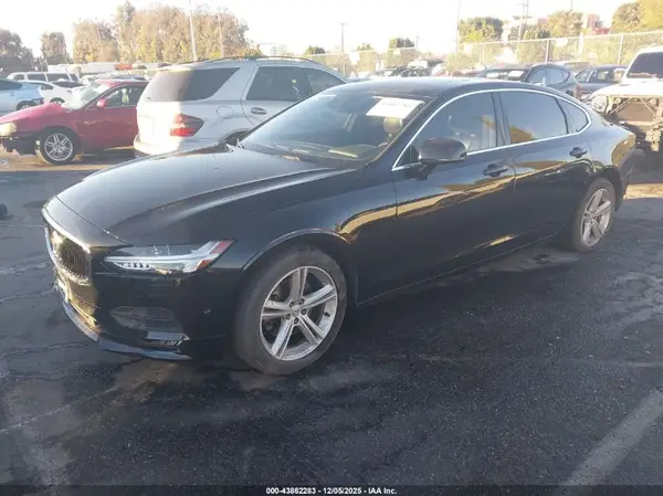 LVY982MK7JP022814 2018 VOLVO S90 - Image 2