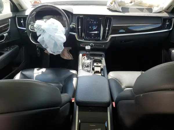 LVY982MK7JP038642 2018 VOLVO S90 - Image 8