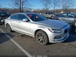 LVY982MK8JP024958 2018 VOLVO S90