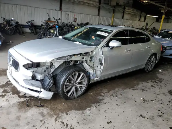 LVY982MK9JP006386 2018 VOLVO S90 - Image 1