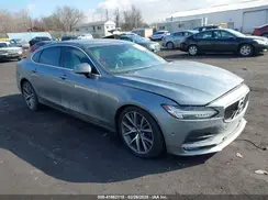 LVY982MK9JP023138 2018 VOLVO S90