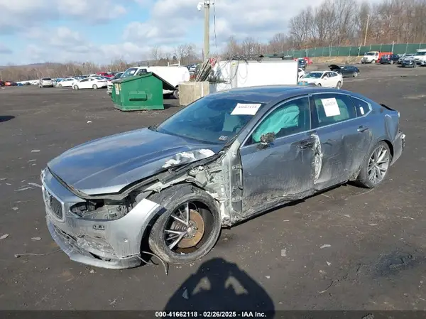 LVY982MK9JP023138 2018 VOLVO S90 - Image 2