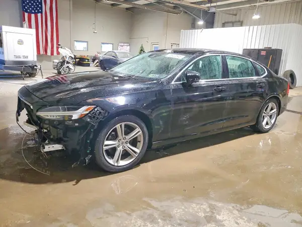LVY982MK9JP032826 2018 VOLVO S90 - Image 1